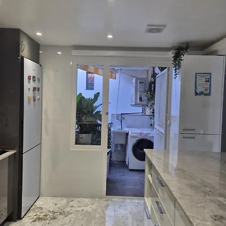Δωμάτια σε οικογενειακή κατοικία Habitaciones Torremolinos *