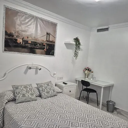 Habitaciones Torremolinos * Τορρεμολίνος