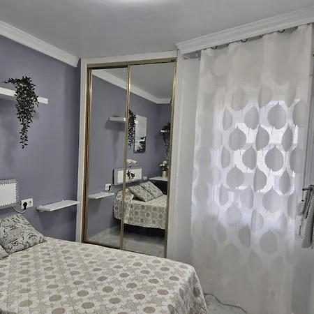Habitaciones Torremolinos Δωμάτια σε οικογενειακή κατοικία *
