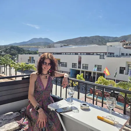 Habitaciones Torremolinos Δωμάτια σε οικογενειακή κατοικία Τορρεμολίνος